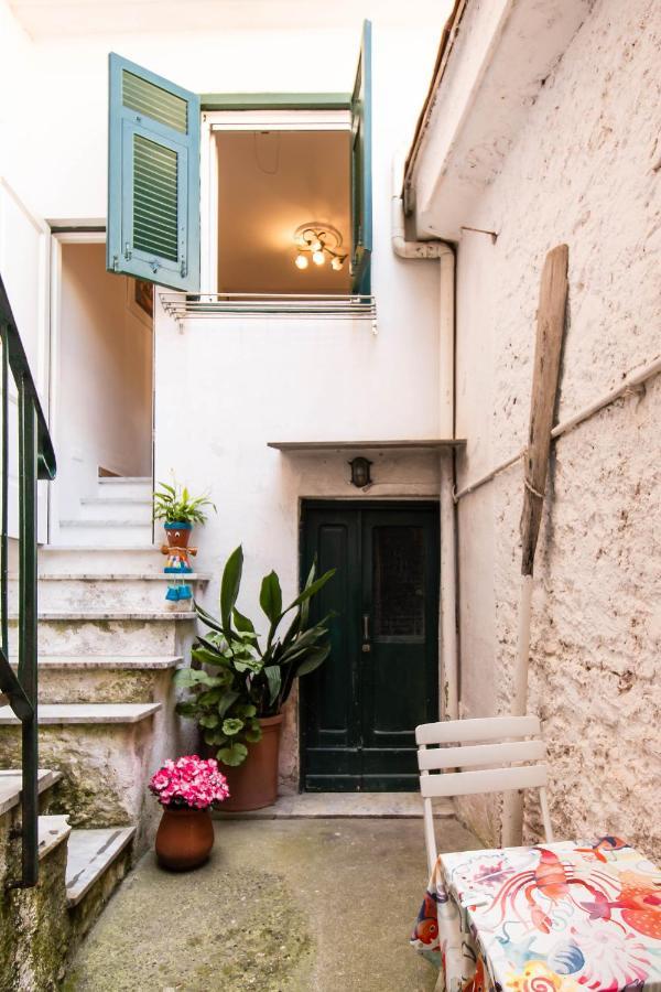 Solemagia In Via Roma Vernazza Exterior photo